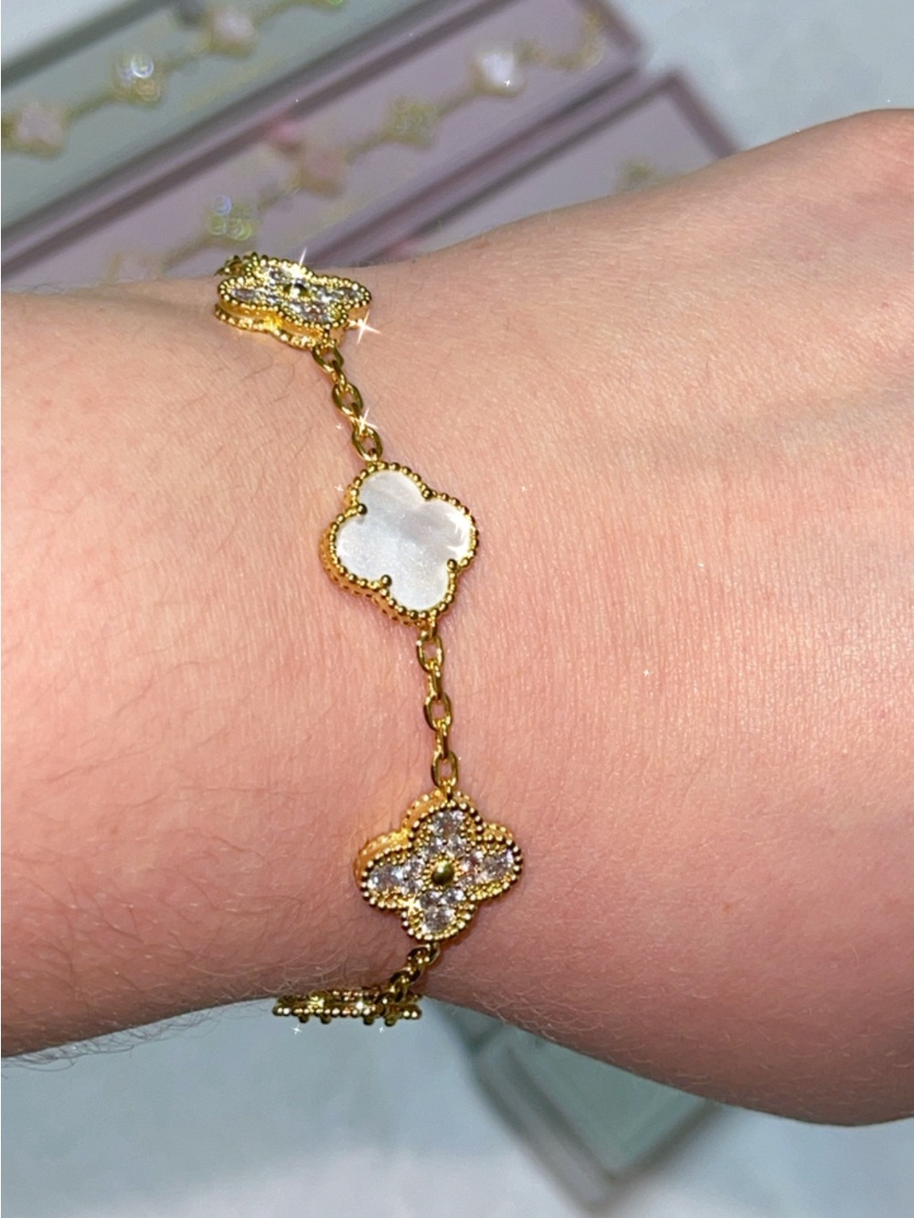 Pearl clover and bling bracelet